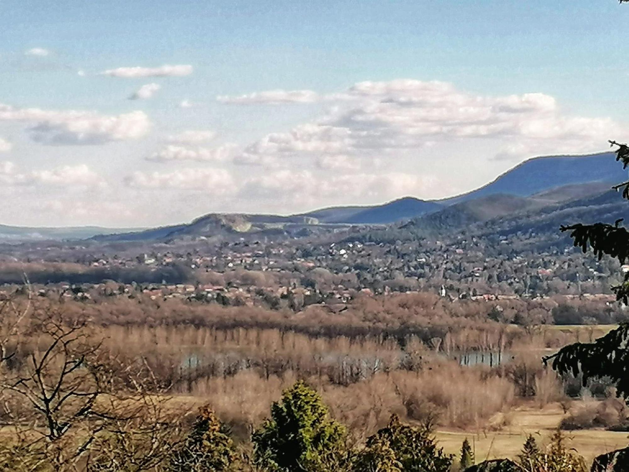 Barkoca Es Szepkilatas Vendeghaz / * Kismaros